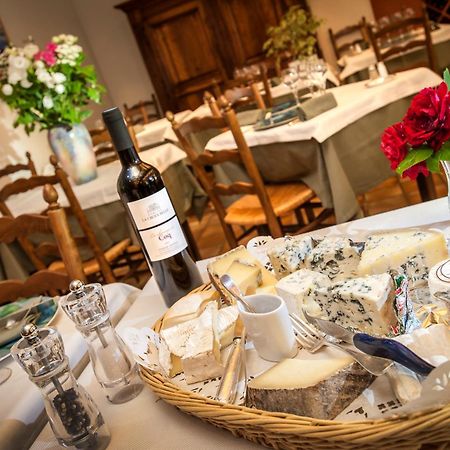 Logis Hotel Restaurant Le Mont Aigoual Meyrueis Eksteriør bilde