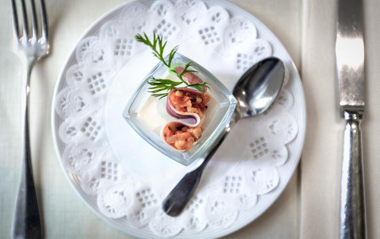 Logis Hotel Restaurant Le Mont Aigoual Meyrueis Eksteriør bilde