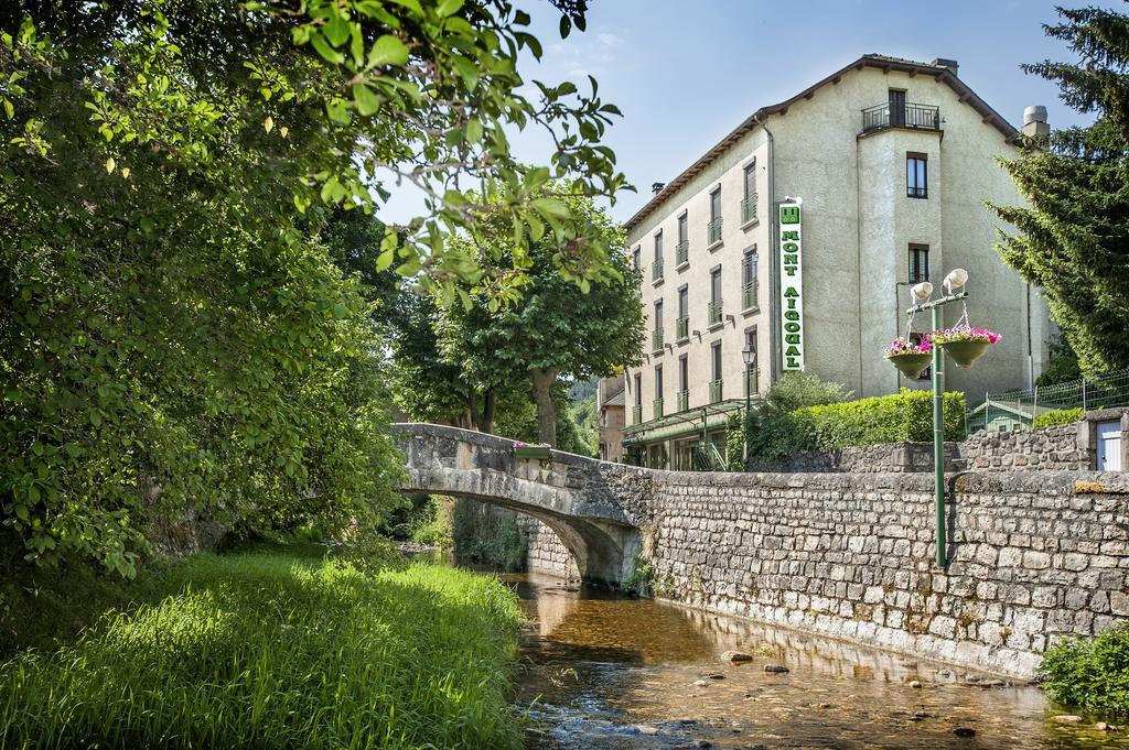 Logis Hotel Restaurant Le Mont Aigoual Meyrueis Eksteriør bilde