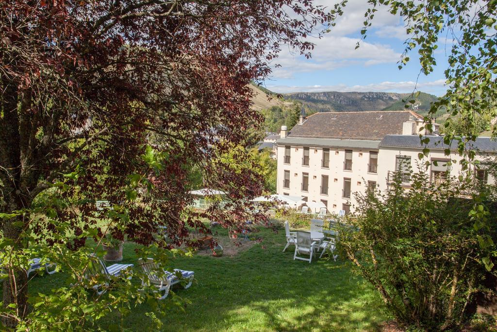 Logis Hotel Restaurant Le Mont Aigoual Meyrueis Eksteriør bilde